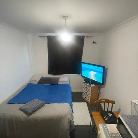 Custom House, 1 Room, 1 * 더블린