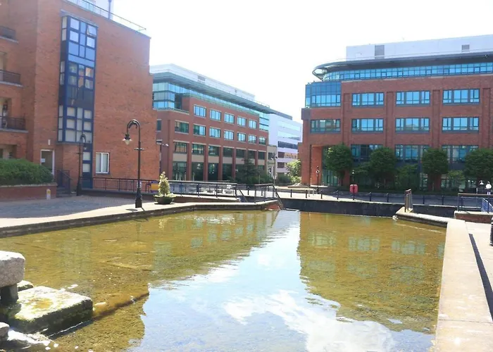 Custom House, 1 Room, 1 Quarto em Acomodações Particulares